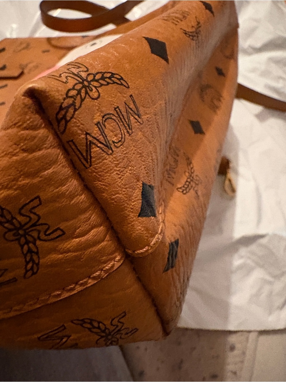 MCM Cognac Year of the mouse Visetos Tote with Yellow Cheese & Pink Mouse Patch - Picture 5 of 14